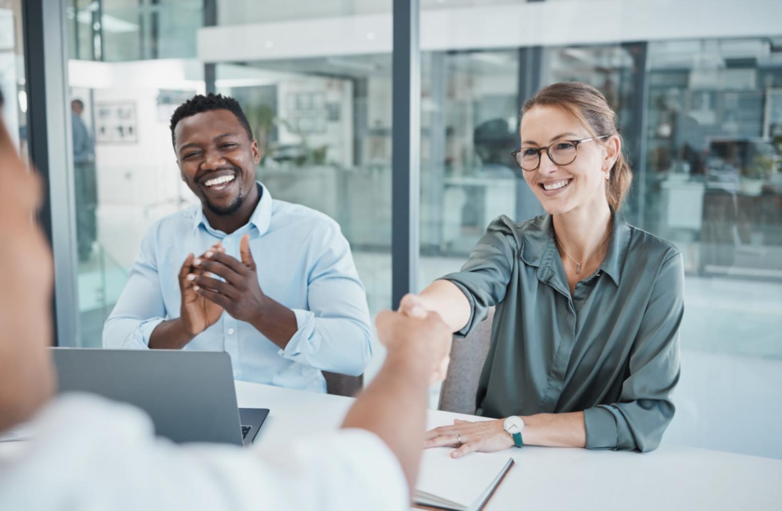 How a Logistics Company Reduced Operational Errors by Training Coordinators in Informal French